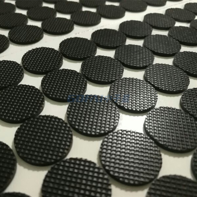 Polyesterin itsearviointiteippi kannettavan tietokoneen pohjakumijalkapeite
